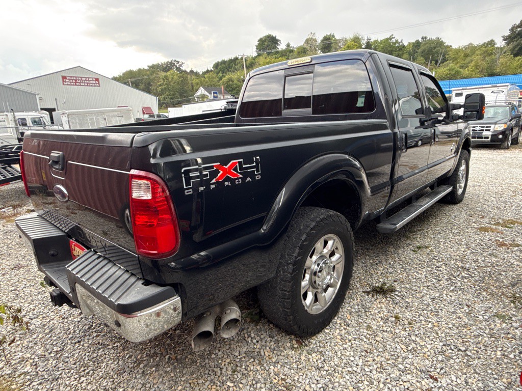 2011 Ford F-250 Image 3