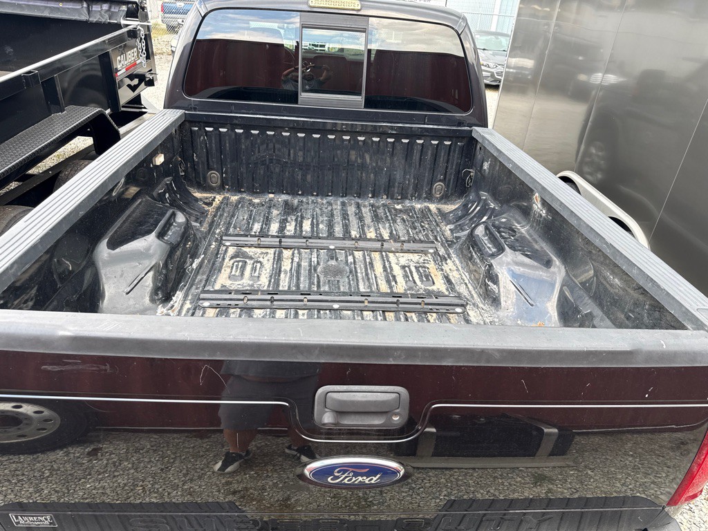 2011 Ford F-250 Image 4