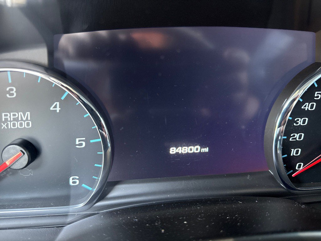 2019 Chevrolet Tahoe Image 2