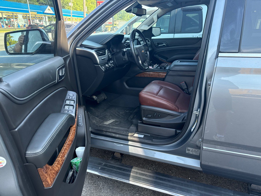 2019 Chevrolet Tahoe Image 3