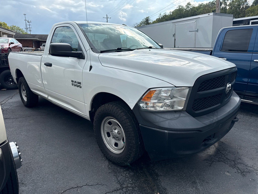 2016 RAM 1500 Image 2