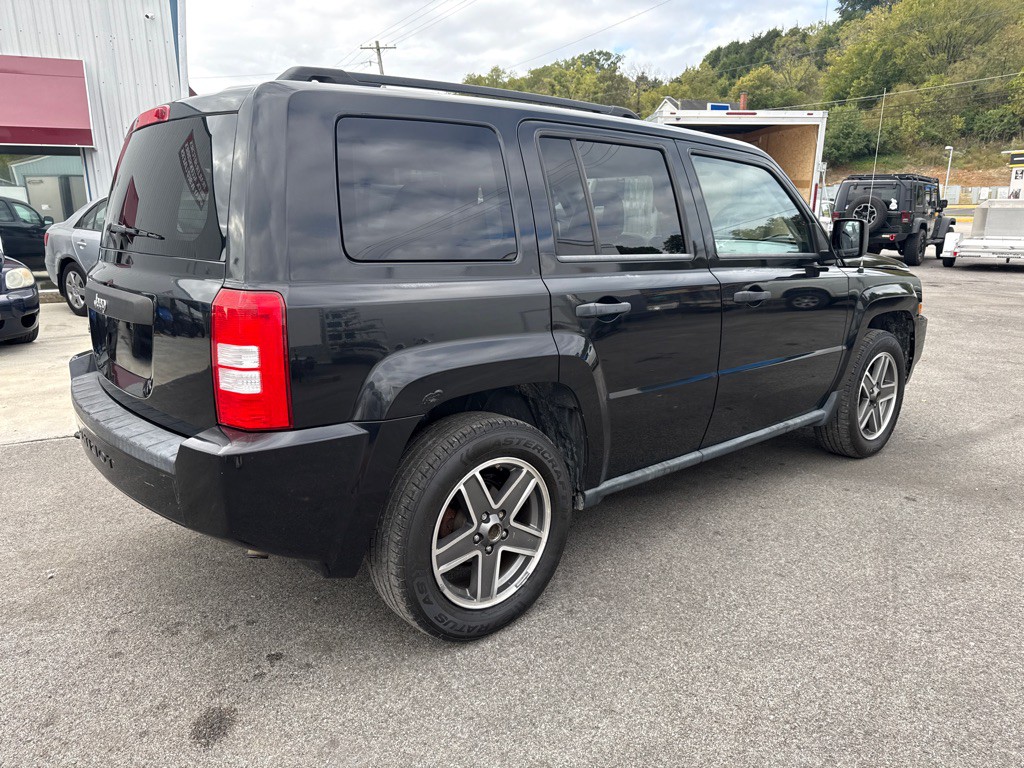 2009 Jeep Patriot Image 9