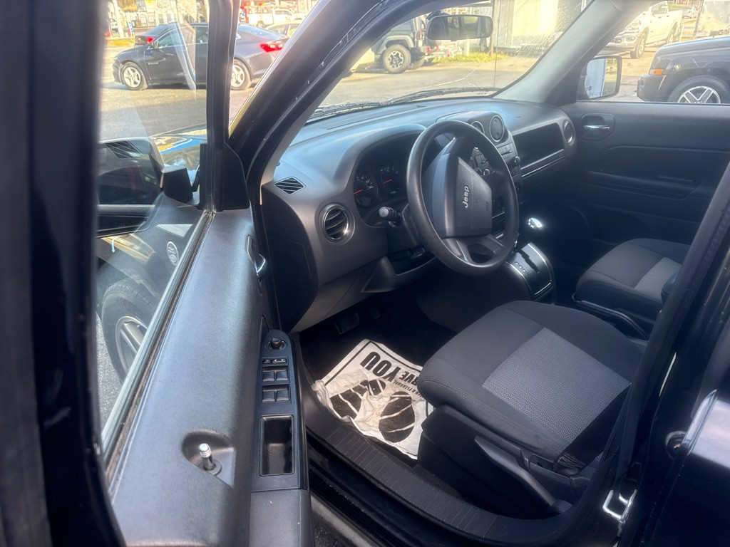 2009 Jeep Patriot Image 6