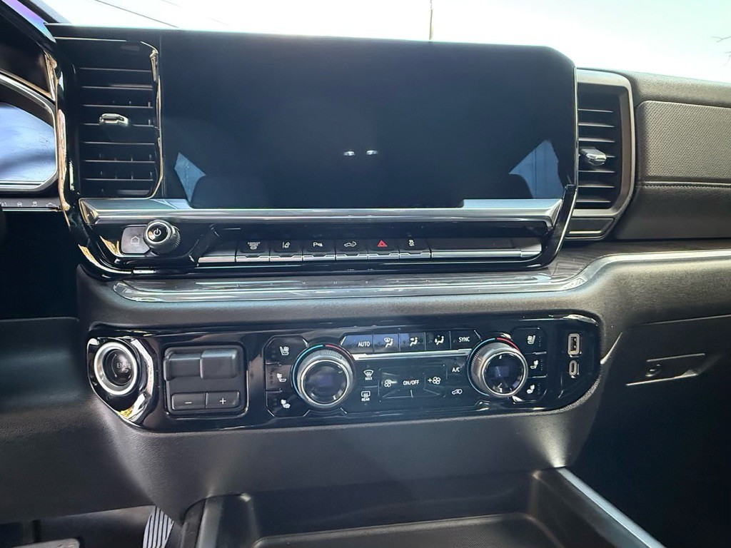 2024 Chevrolet Silverado 1500 Image 11