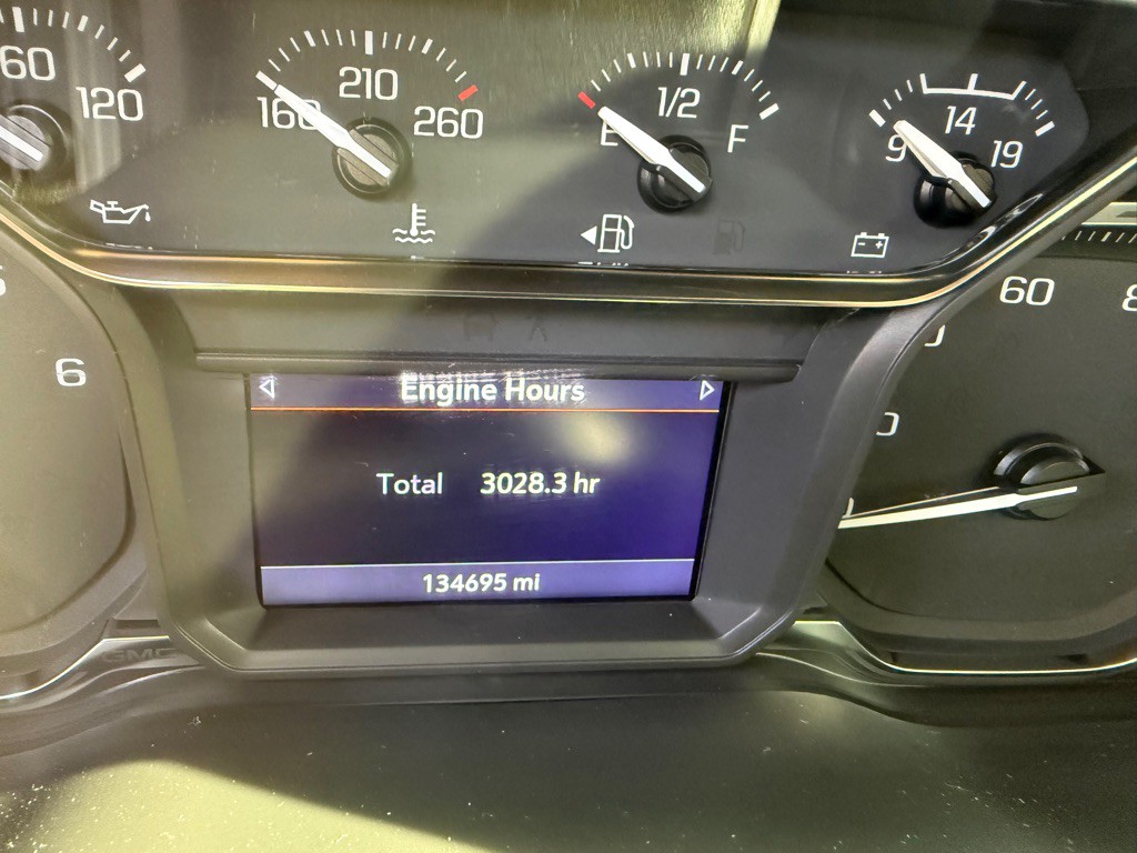 2021 GMC Sierra Image 8