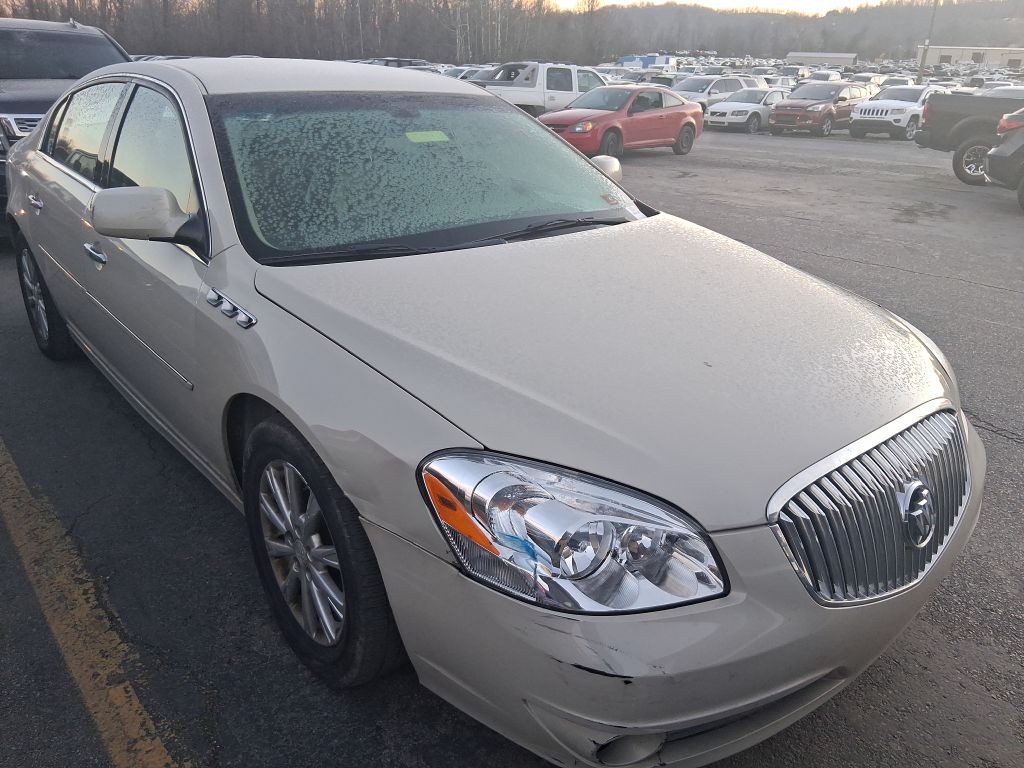 2011 Buick Lucerne Image 2