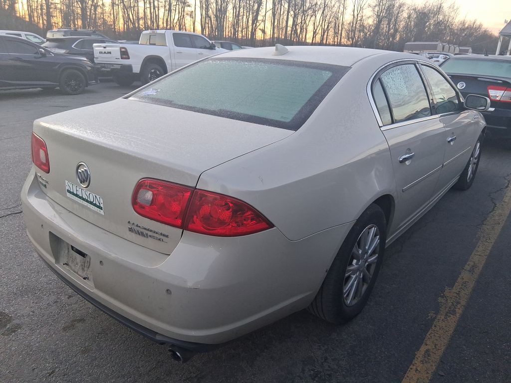 2011 Buick Lucerne Image 3