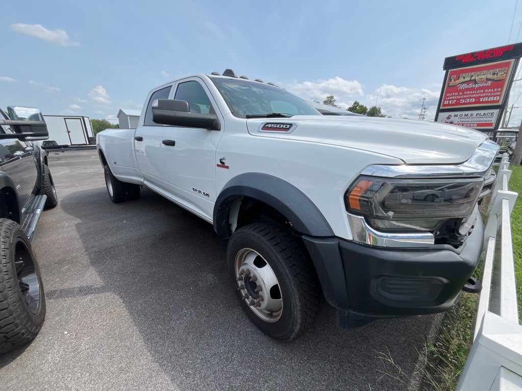 2022 RAM 4500 Image 3
