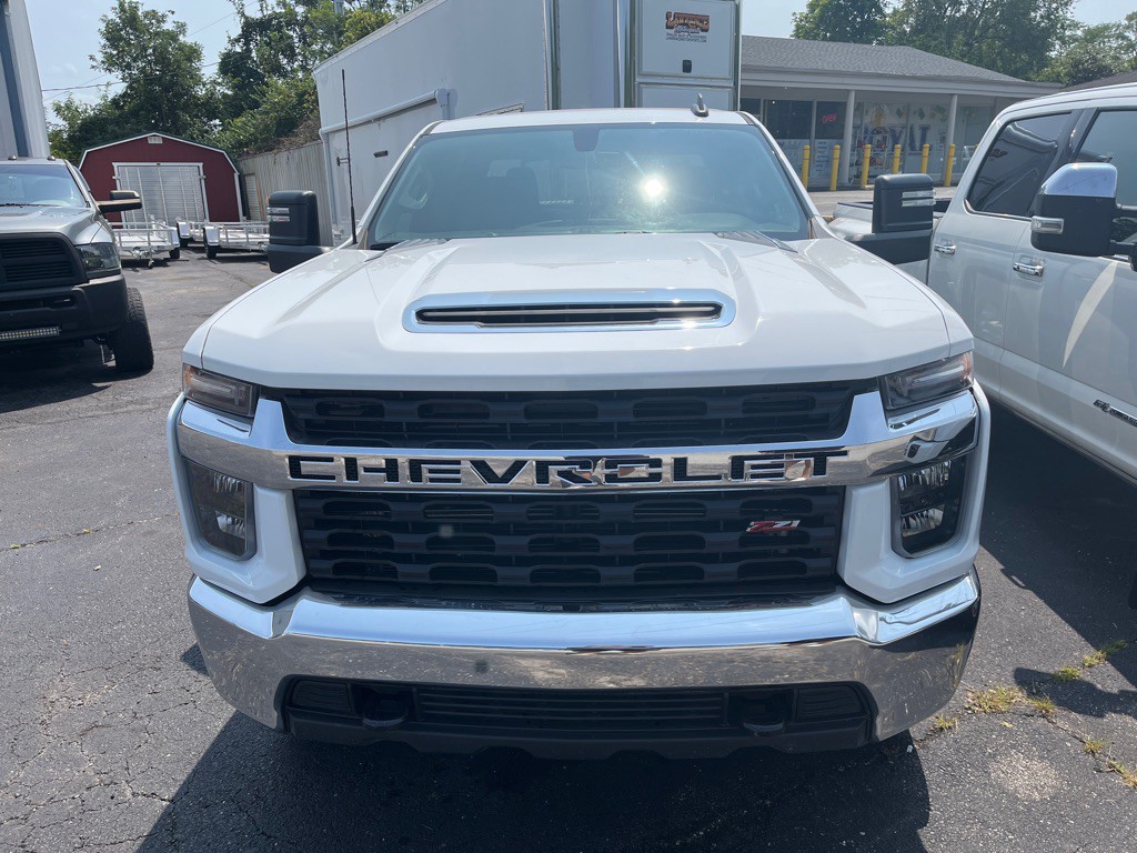 2021 Chevrolet Silverado 1500 Image 2