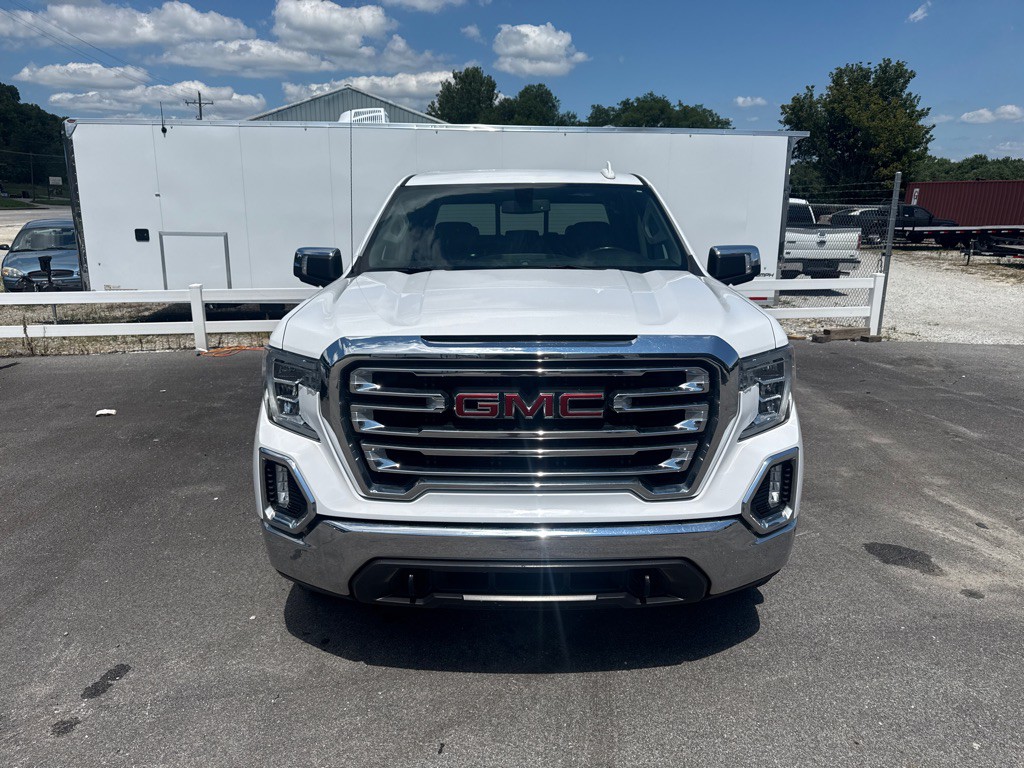 2020 GMC Sierra Image 2