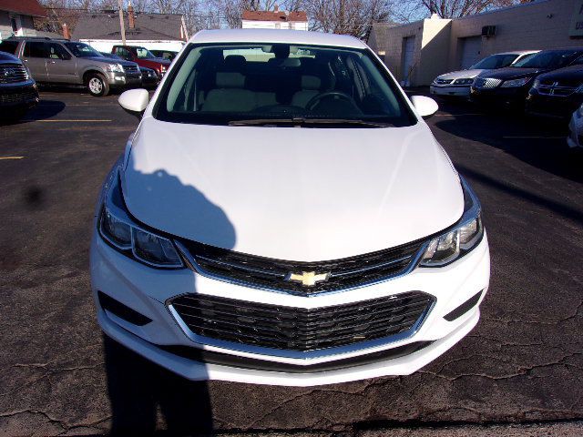 2017 Chevrolet Cruze Image 5