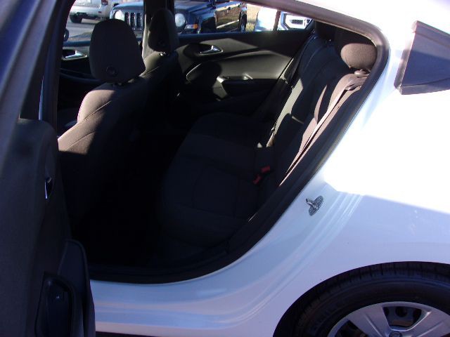 2017 Chevrolet Cruze Image 11