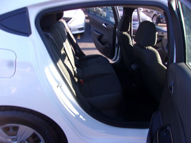 2017 Chevrolet Cruze Image 12