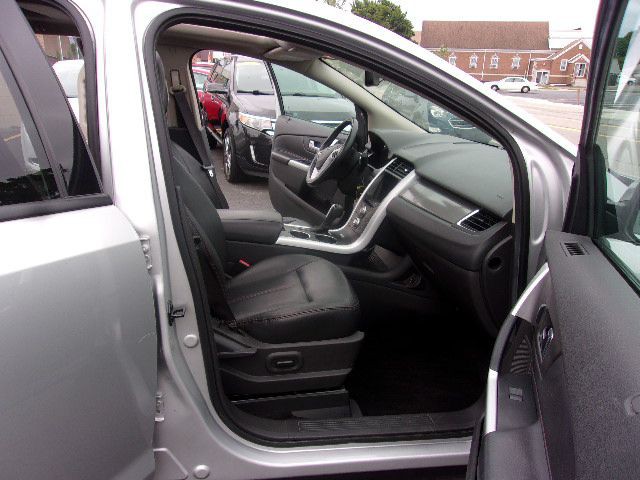 2013 Ford Edge Image 13
