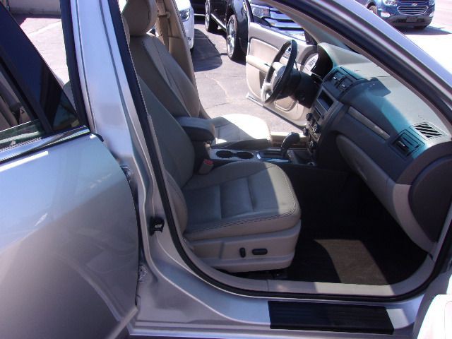 2012 Ford Fusion Image 12