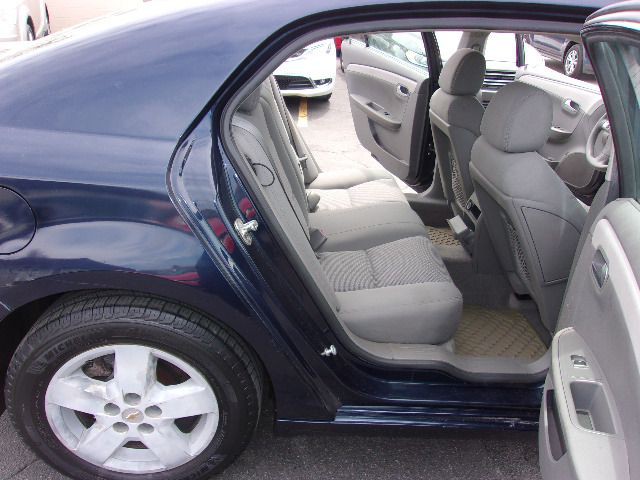 2008 Chevrolet Malibu Image 13