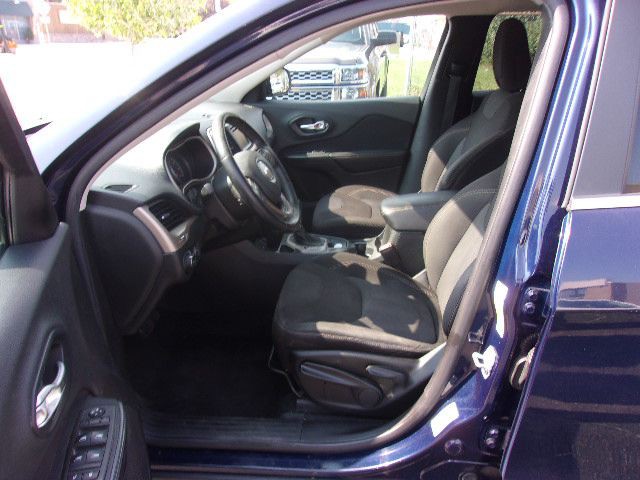 2015 Jeep Cherokee Image 9