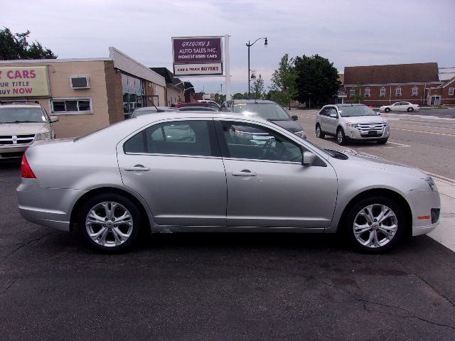 2012 Ford Fusion Image 2