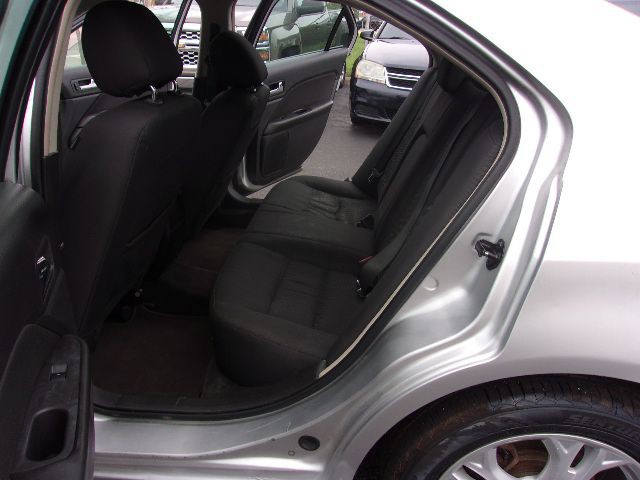 2012 Ford Fusion Image 11