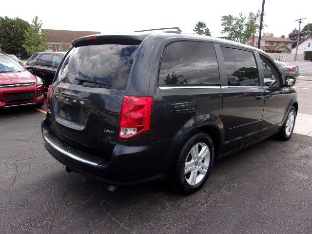 2013 Dodge Grand Caravan Image 3