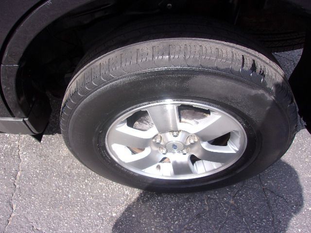 2011 Ford Escape Image 18