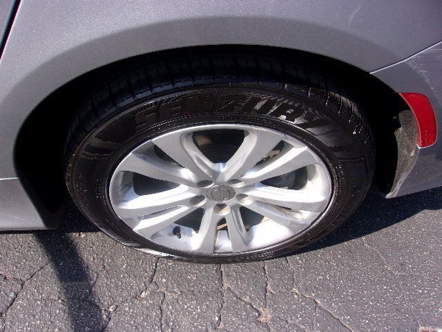 2015 Chrysler 200 Image 18