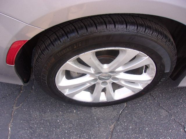 2015 Chrysler 200 Image 19
