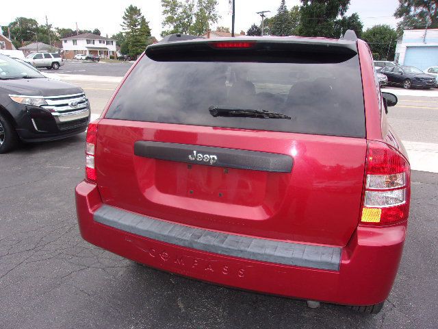 2009 Jeep Compass Image 7