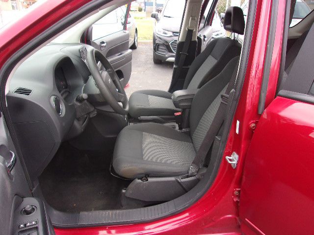 2009 Jeep Compass Image 10