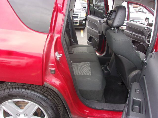 2009 Jeep Compass Image 13
