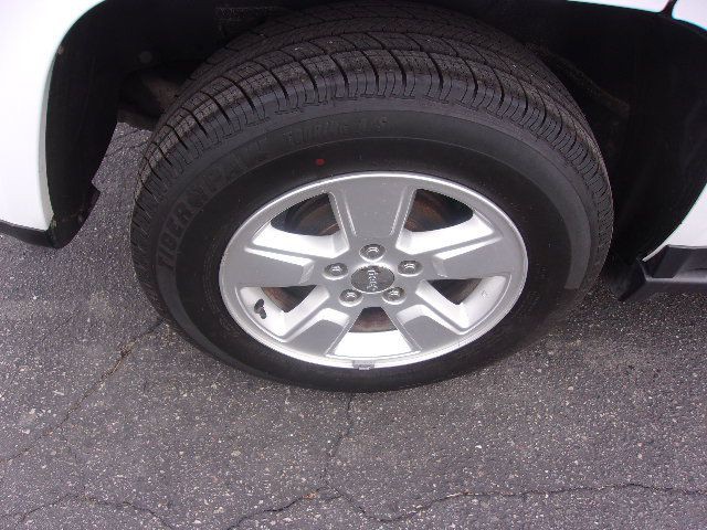 2013 Jeep Compass Image 18