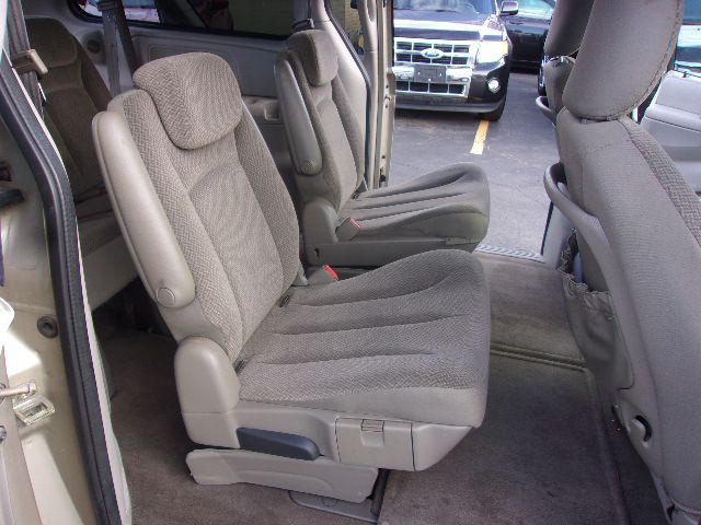 2005 Dodge Grand Caravan Image 13