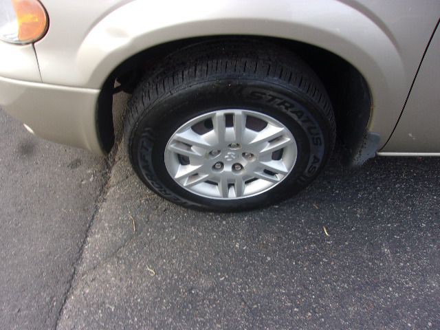 2005 Dodge Grand Caravan Image 18