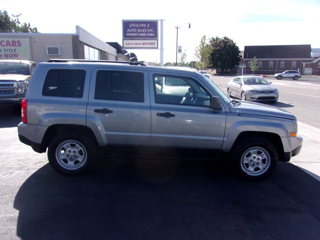 2015 Jeep Patriot Image 2