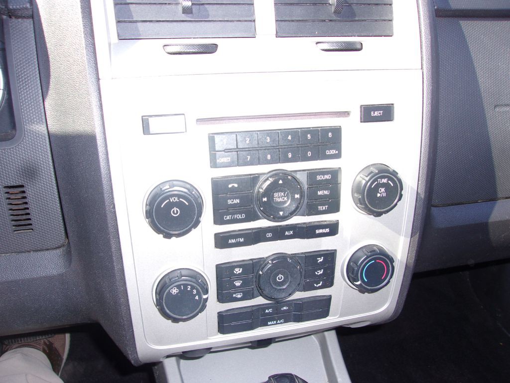 2010 Ford Escape Image 15