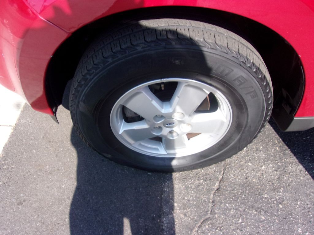 2010 Ford Escape Image 17