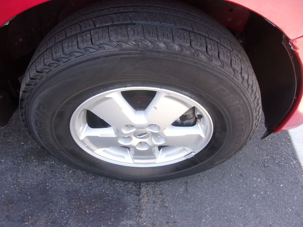 2010 Ford Escape Image 20