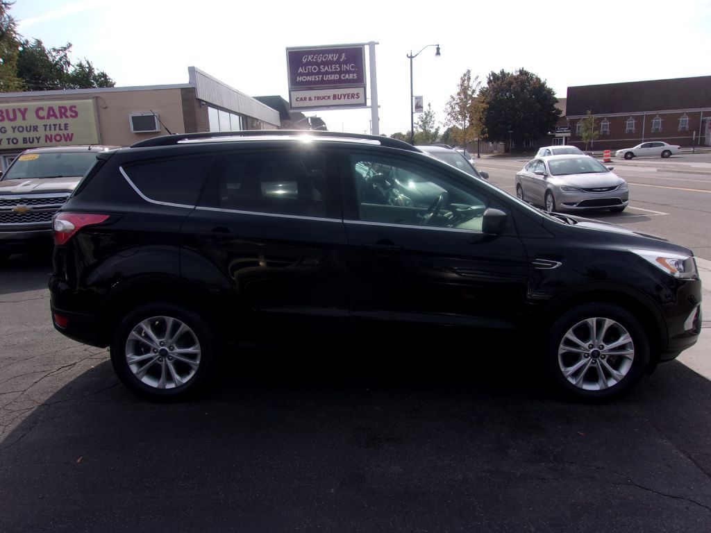 2018 Ford Escape Image 2