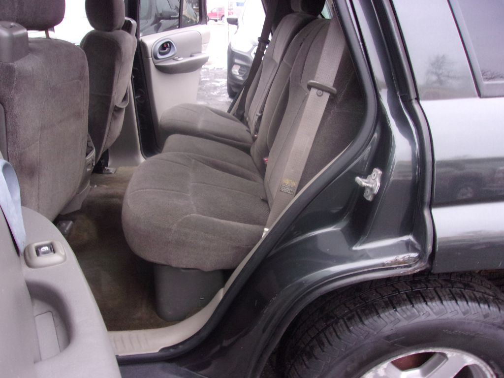 2004 Chevrolet Trailblazer Image 11