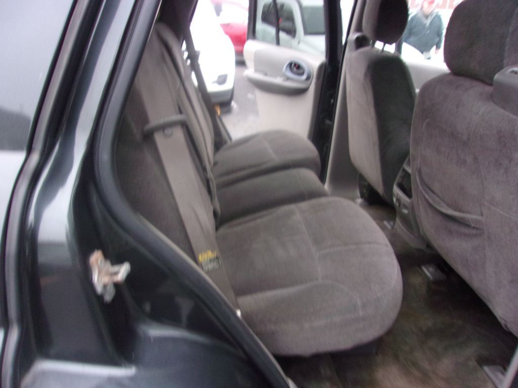 2004 Chevrolet Trailblazer Image 12