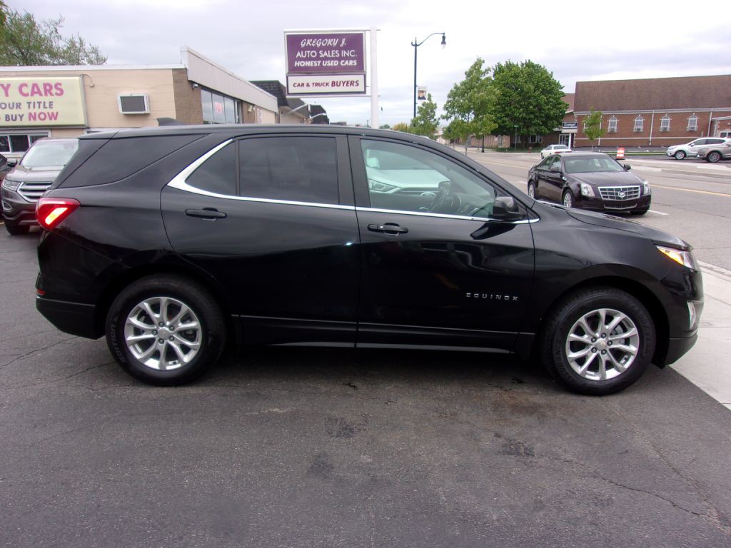 2021 Chevrolet Equinox Image 2