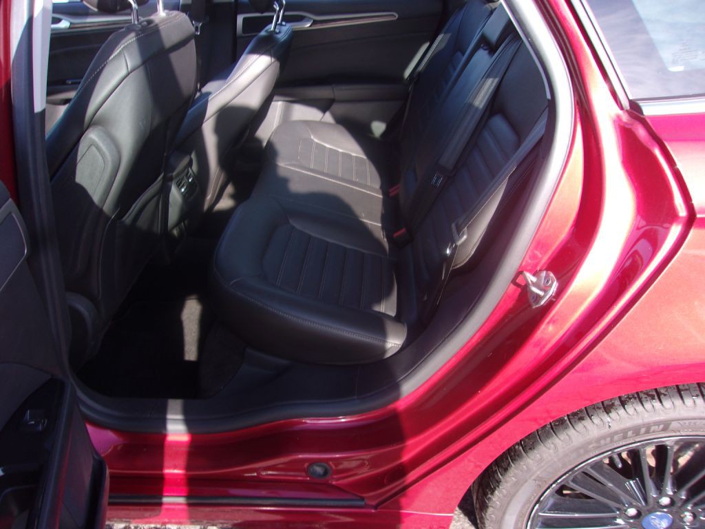 2013 Ford Fusion Image 10