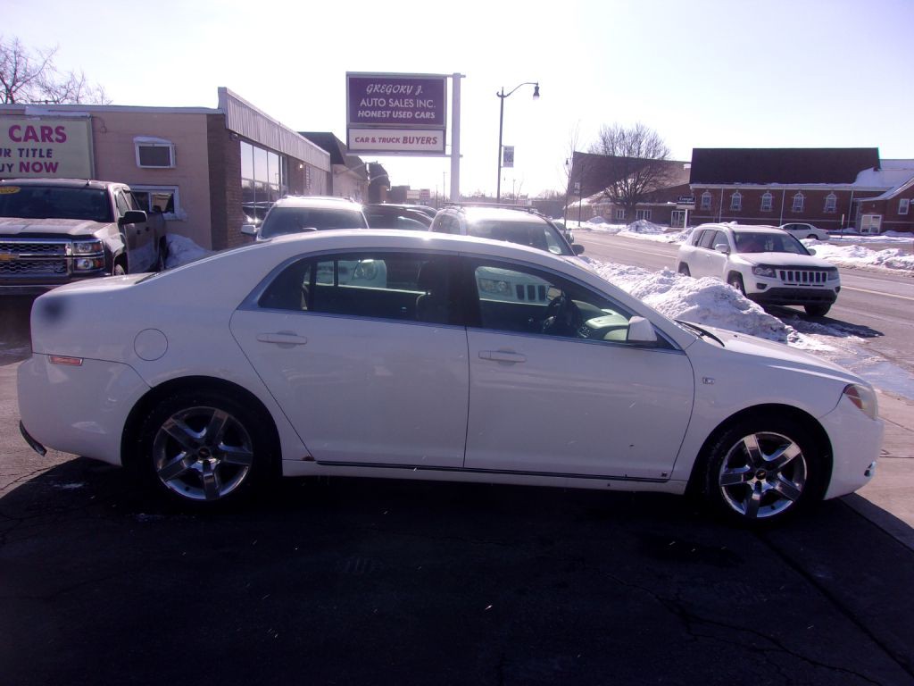 2008 Chevrolet Malibu Image 2