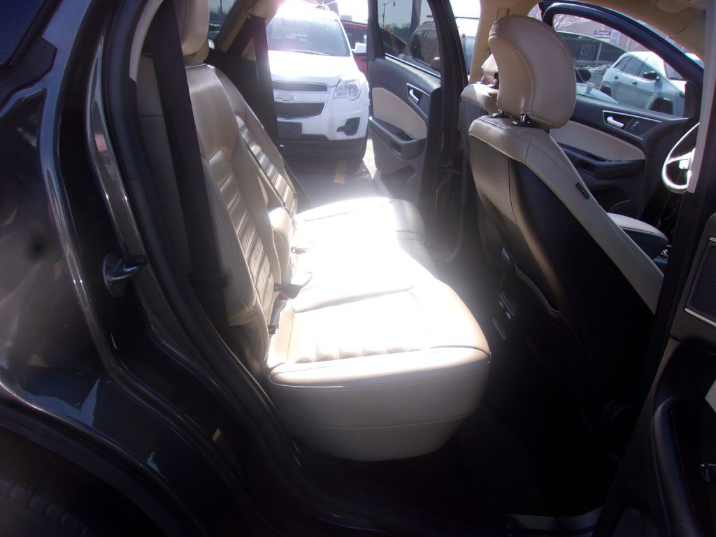 2018 Ford Edge Image 13