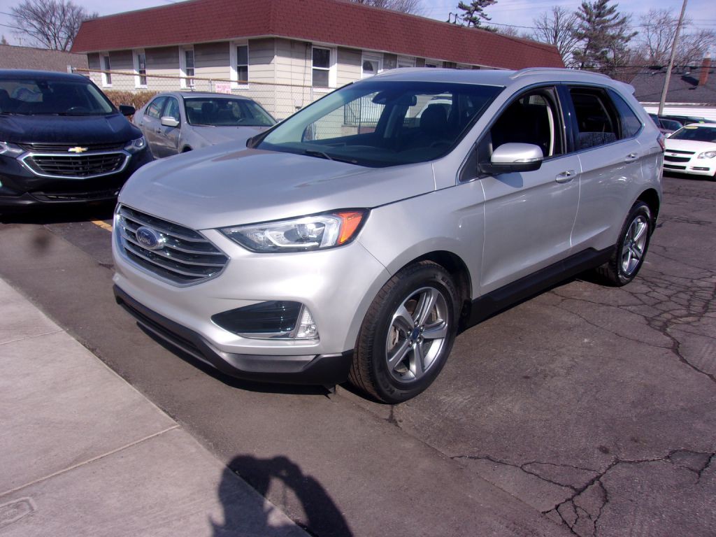 2019 Ford Edge Image 5