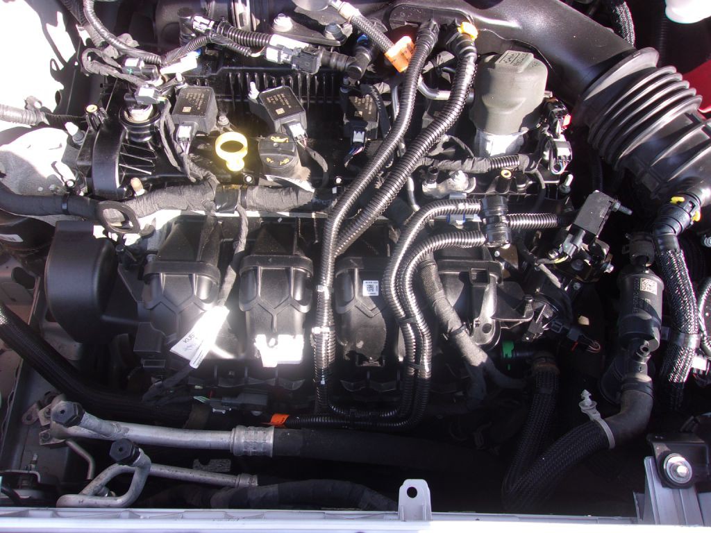 2019 Ford Edge Image 8