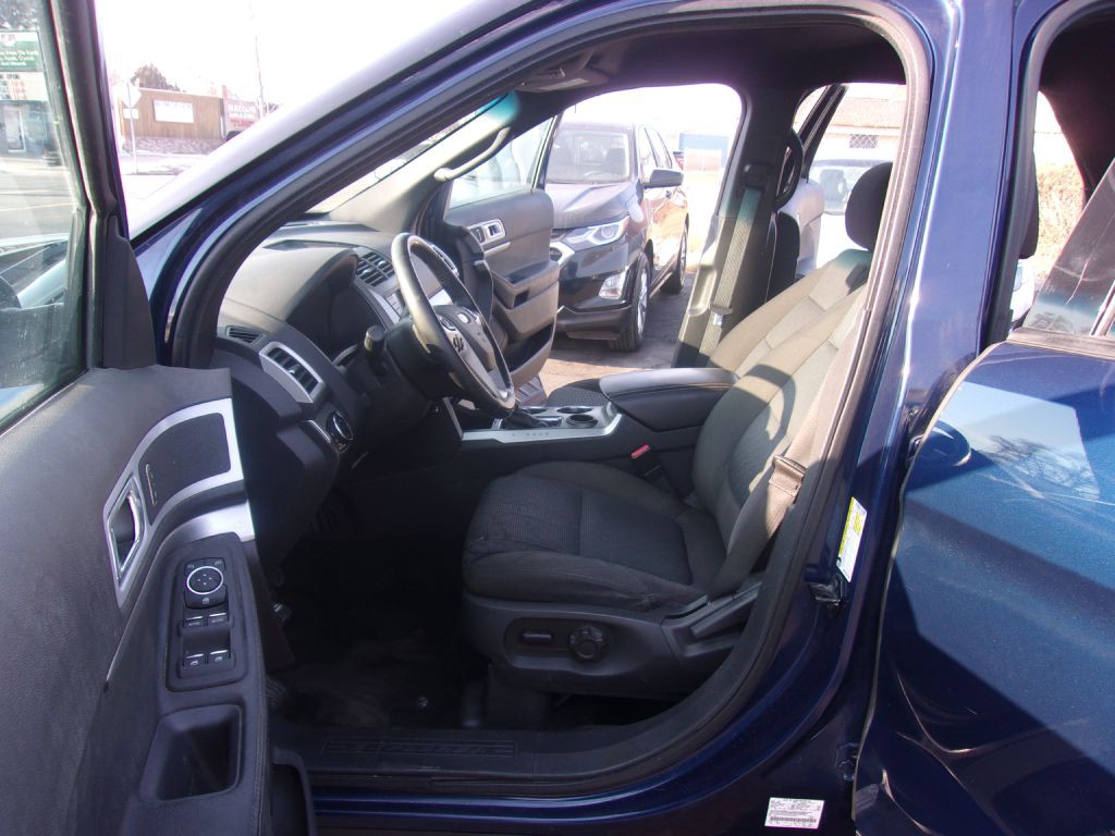 2012 Ford Explorer Image 10