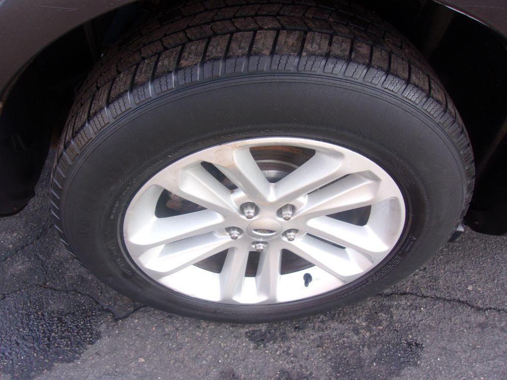 2012 Ford Explorer Image 19