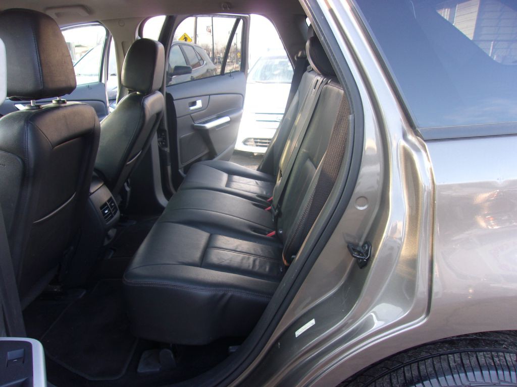 2013 Ford Edge Image 11