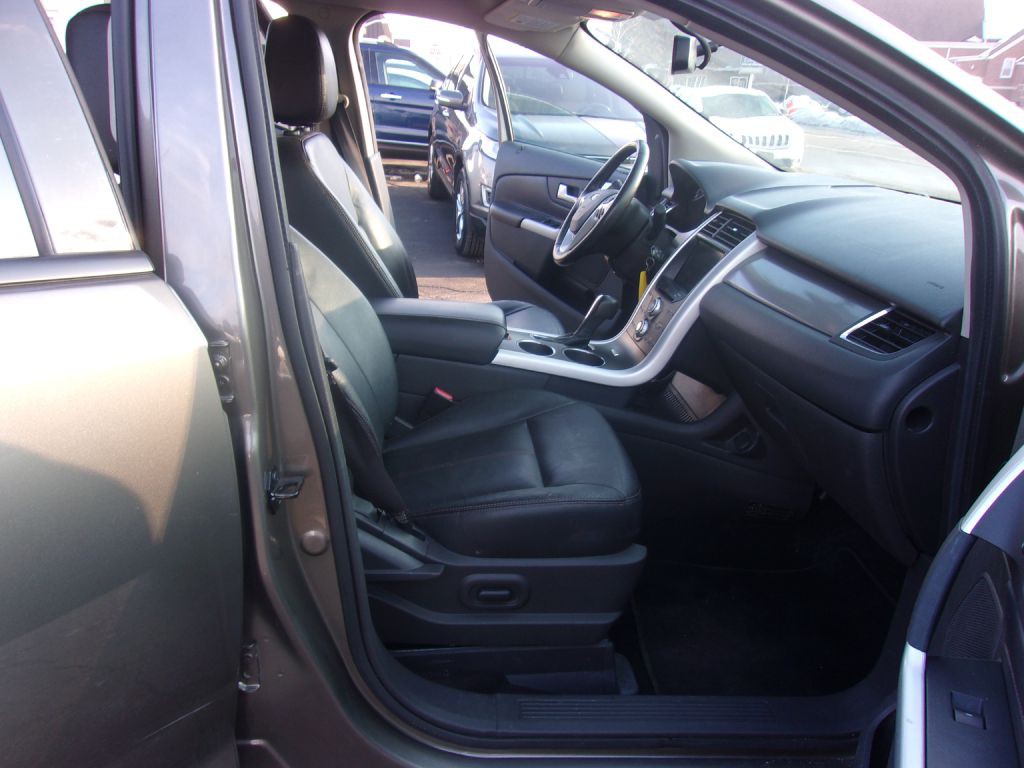 2013 Ford Edge Image 12